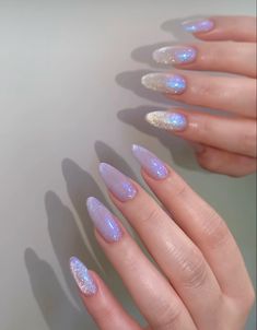 Newyear Nail Design, New Years Manicure Ideas, 2024 Birthday Nails, White Nails New Years, New Years Nails Long, Silvester Nails New Years, Cute Sparkly Nails, Sparkly New Years Nails, New Years Manicure