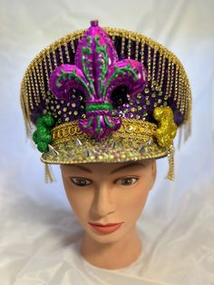 Congratulations! You have been promoted to Captain of Mardi Gras 🎭🎉 With this promotion comes great responsibility. You are required to laissez le bon temps rouler at every moment when wearing this one of a kind, handmade headpiece. Impress everyone on bourbon street this Mardi Gras with your own personal carnival sparkle! Mardi Gras Headband, Handmade Headpiece, Madi Gras, Bourbon Street, Costume Hats, Mardi Gras, Costume Accessories, Bourbon, Headpiece