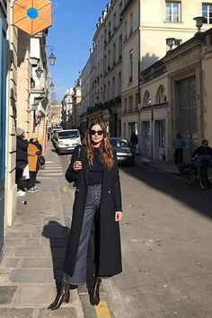 7 Style Rules French Women Always Follow | Who What Wear Parisian Style Boots, Casual Chic French Style, French Boots Outfit, French Style Autumn Outfits, French Fashion Women Winter, French Women Winter Style, French Workwear Women, Paris Street Style 2023 Winter, French Women Outfits