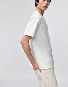 Category : T-Shirt
            
Thickness : Medium
            
Fit Type : Regular
            
SPU : UMU430018
                            Product Measurement Units: CM                                                                                                                                    Size                                                XS                                                S                                                M Tan Relaxed Fit T-shirt For Summer, Tan Cotton Crew Neck T-shirt, V-neck T-shirt For Spring Streetwear, White Relaxed Fit Short Sleeve T-shirt, Relaxed Fit White T-shirt With Short Sleeves, Tan Crew Neck Casual Top, White Casual Short Sleeve T-shirt, Casual Tan Crew Neck Top, Tan Cotton Short Sleeve T-shirt