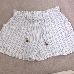 Nwot Urban Outfitters Size M Off-White And Blue Striped Linen Shorts With Elasticized Waist And Drawstring With Beads. Euc Urban Outfitters Shorts, Linen Shorts, Striped Linen, Urban Outfitters, Blue White, Blue And White, Off White, Womens Shorts, Beads