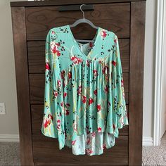 Free People Blouse. Never Used. Smoke Free Home Spring Green Flowy Blouse, Free People Blouse, Free People Tops, Free People, Top Blouse, Blouses, Womens Tops, Green, Women Shopping