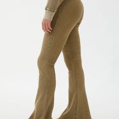 New With Tags. Give Your Loungewear A Little Flare With This Cozy Waffle Knit Pant By Out From Under. Easy Pull-On Design Offers A Slim Fit Through The Leg Finished With A Flare Hem. 100% Cotton Size Large Waist- 29" Unstretched Inseam- 33.5" Rise- 13" A47 Casual Fitted Bottoms For Winter, Fitted Casual Bottoms For Winter, Casual Fitted Ribbed Pants, Fitted Ribbed Wide Leg Bottoms, Ribbed Fitted Bottoms For Winter, Spring Cotton Ribbed Bottoms, Spring Ribbed Cotton Bottoms, Chic Ribbed Bottoms For Fall, Trendy Ribbed Workwear Bottoms