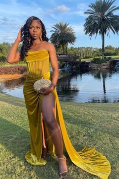 pleated high slit yellow strapless long prom dress Draping Corset, Yellow Prom Dresses, Yellow Prom Dress, Yellow Prom, Gown Gold, Gold Evening Dresses, Prom Dresses Yellow, Strapless Prom Dress, Honey Yellow