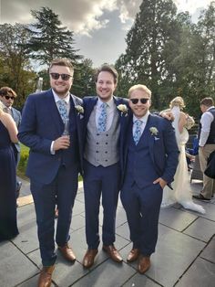 Wedding Day Outfit, Matching Suits, Formal Menswear, Day Outfit Ideas, Double Breasted Waistcoat, Formal Mens Fashion, Groom Looks, Tuxedo Suit, Black Tie Event