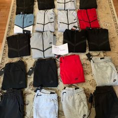 Tech Fleeces for sale Nike Tech Fleece Shop, Nike Tech Fleece Collection, Black Nike Tech Outfit, Nike Tech Fit, School Valentines, Sports Outfits, Gang Gang, Baddie Fits, I Carry