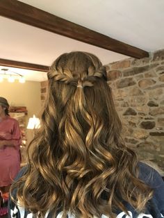 Half Up Half Down Hair Prom, Hair Half Up, Half Up Half Down Hairstyles, Drawing Hair, Braided Half Up, Cute Braided Hairstyles, Braided Ponytail Hairstyles, Dance Hairstyles, Natural Hair Styles Easy