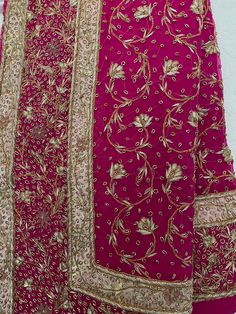 Designer Suits For Wedding, Rajputi Dress, Gold Work Embroidery, Hand Work Design, Embroidery Boutique, Personalized Wedding Decor, New Saree Blouse Designs, Indian Bride Outfits, Couture Embroidery