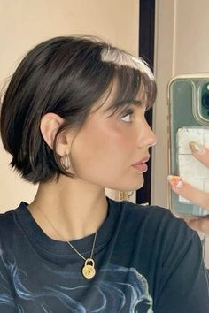 Really Short Hair, Hair Inspiration Short, Shot Hair Styles, Short Bob Haircuts, Short Hair With Bangs, Bob Haircut, Cut My Hair, Short Bob Hairstyles