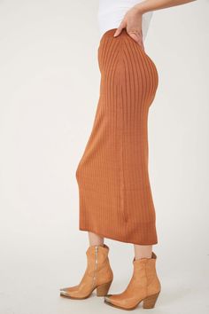 Classic Column, Night Skirt, Free People Beach, To Night, Casual Style Outfits, Ribbed Sweater, Ribbed Fabric, Autumn Winter Fashion, Midi Length