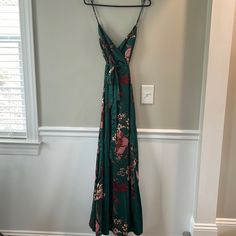 Lovely Silk Jade Green Dress. V-Neck And Spaghetti Straps. Green Floral Print Maxi Dress For Date Night, Green Maxi Dress With Surplice Neckline For Date Night, Jade Green Dress, Lulus Maxi Dress, Burgundy Maxi Dress, White Lace Maxi, Tulle Maxi Dress, Dresses Beautiful, Velvet Maxi Dress