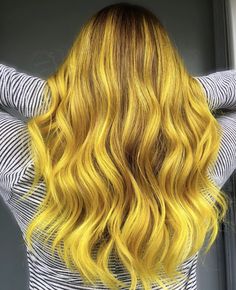 Fashion Hair Color, Exotic Hair Color, Hair Color Inspiration, Fall Fashion Colors, Green Hair Dye, New Hair Look, Awesome Hairstyles