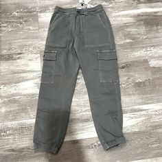 Cargo Pants With Elastic Waistband, Front Flap Patch Pockets At Leg, And Elastic Cuffs. Be Sure To Check Out My Closet For More Kids Items From Zara, Janie And Jack, Gap, Old Navy, H&M Kids, And More! Condition - Nwt Size - 13-14 Style - Cargo Joggers Brand - Zara Kids Description Is Also In Photos Color May Vary With Lighting Please See All Photos For Color, Details, Style, And Material Before Purchase Smoke And Pet Free Home Thank You For Checking Out My Listing! Black Athletic Pants, Girl Sweat, Animal Print Pants, Boy Sweatpants, Baby Boy Pants, Khaki Cargo Pants, Boys Joggers, Zara Boys, Kids Jogger