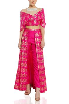 Choli Blouse, Indian Designer Suits, Style Steampunk, Indian Gowns Dresses, Kurti Designs Party Wear, Haldi Ceremony, Designer Outfits, Indian Gowns, Dresses Indian