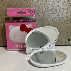 Brand New, In Original Boxing And Packaging. Retails For $29+ || Cute As Can Be - The Hello Kitty Kawaii Battery Compact Mirror Adds Such Magic While On Vacation Or On Your Way To Work, You Can Even Slip It In Your Purse! This Adorable Compact Mirror Features An Energy-Efficient Led Lighting That Simulates Daylight For Better Color Accuracy And Will Never Need Bulb Replacement. Turns On/Off With A Simple Tap On The Touch-Sensitive Switch That Comes With A Dimmer Switch To Adjust The Brightness. Kylie Jenner Lipstick Shades, Kylie Lipstick, Kylie Makeup, Hello Kitty Makeup, Kylie Jenner Lipstick, Impressions Vanity, Lipstick Kit, Led Makeup Mirror, Lipstick Brands