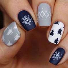 Nagel Stamping, Christmas Nail Art Easy, Different Nail Designs, Nail Colors Winter, Nagel Tips, Christmas Nails Easy, Nails Today, Christmas Nail Art Designs