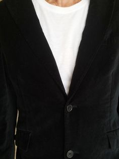 "Mens jackets Vintage Mens black velvet blazer black blazer mens velvet jackets Black Sports Coat Suit jackets evening jacket size L height of the men in the photo - 187 cm Please refer to photos for details of condition. Condition: very good vintage Measurements: Length: 74 cm/29\" Sleeve : 62 cm/24.4 \" Shoulder to shoulder: 48 cm \" / 18.9\" Bust: 104 cm/41\" Waist 98 cm/38.6\" Tag size : 52 note The color on the pictures may vary due to monitor settings and light reflections. Ready to ship P Black Velvet Single Breasted Outerwear, Winter Business Velvet Outerwear, Winter Velvet Single Breasted Blazer, Velvet Suit Collar Outerwear For Winter, Classic Black Velvet Outerwear, Winter Velvet Outerwear With Suit Collar, Velvet Outerwear With Suit Collar For Winter, Black Velvet Blazer For Winter, Black Velvet Winter Blazer