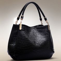 Fabric texture PU Lining texture polyester Popular element: crocodile pattern Size：36*11*29*16cm Crocodile Handbags, Snake Skin Handbag, Tas Fashion, Patent Leather Handbags, Crocodile Bags, Bags Vintage, Trendy Handbags, Handbag Leather, Women Handbag