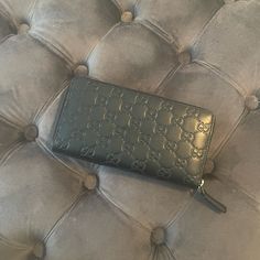 Gucci Wallet. Great Condition. Used. Minimal Wear And Tear. Gucci Wallet, Gucci Black, Gucci Bag, Zip Around Wallet, Bag Lady, Gucci, Wallet, Women Shopping, How To Wear