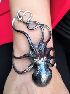 925 Sterling Silver Octopus Bracelet for Women Silver Octopus - Etsy Octopus Wrist Tattoos For Women, Octopus Wrist Tattoo, Ocean Themed Accessories, Ocean Themed Jewelry, Octopus Tattoos For Women, Aquatic Jewelry, Oceanic Jewelry, Octopus Gifts, Octopus Accessories