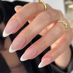 White French Nails, French Tip Acrylic Nails, Classy Acrylic Nails, Almond Acrylic Nails, Round Nails, Oval Nails, Classy Nails, Chic Nails, Short Acrylic Nails