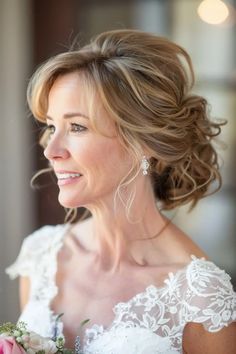 17 Simple & Stunning Hairstyles for the Mother of the Bride Mother Of The Bride Curly Hair Updos, Mother Of Bride Hairstyles Half Up, Mother Of The Bride Hairstyles Short, Mother Wedding Hair, Hairstyle For Mother Of The Bride, Hairstyles For Mother Of The Bride, Updo Mother Of The Bride, Mother Of Groom Hair, Mob Hair Styles