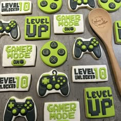 Game On Cookies, Video Game Birthday Cookies, Video Game Cookies Decorated, Gamer Cookies Decorated, Playstation Cookies, Nintendo Cookies, Gaming Cookies, Gamer Cookies, Video Game Cookies