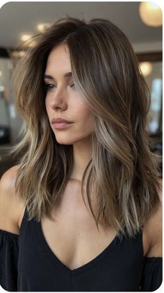 Haircuts For Medium Length Hair, Brown Hair Inspo, Brunette Hair With Highlights, Haircuts For Fine Hair, Haircut Ideas