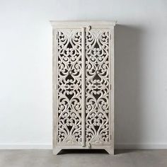 Our luxurious handmade customise armoire for your room Wooden Armoire, Bedroom Armoire, Asian Home Decor, Wooden Wardrobe, Design Del Prodotto, Home Trends, Lombok, Art Furniture, Headboards For Beds