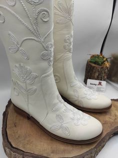 This are handmade genuine leather custom made riding style women's boots.  Made with top quality leather.  Every size available.  Custom made. If you need wider calf size please let us know your calf measurements from widest part.  Round toe low heel. 1 inches 2.5 cm heel.  Very comfy.  We have door to door express shiping service.  If you have any questions please contact with us.  bemyboots.etsy.com Thank You Leather Almond Toe Wedding Boots, Wedding Leather Boots With Almond Toe, Traditional Closed Toe Boots With Leather Sole, Leather Wedding Boots With Snip Toe, Leather Snip Toe Wedding Boots, Wedding Leather Boots With Snip Toe, White Leather Boots For Wedding, Boots Wedding, Gum Boot