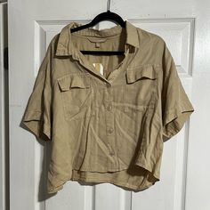 Tan Appraisal Versona Cropped Button Up Top. Never Worn With Tags. Size Xl. Tan Button Up, Khaki Button-up Tops With Buttoned Pockets, Khaki Button-up Blouse With Pockets, Trendy Khaki Blouse With Button Closure, Casual Khaki Blouse With Buttons, Khaki Tops With Button Closure For Day Out, Trip Fits, Tan Shirt, Checkered Shirt