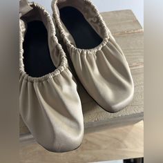 Beautiful Elly Satin Ballet Flats No Box Never Worn Nude Color Size 38/8 Rag N Bone, Satin Ballet Flats, Bone Shoes, Box Color, Nude Color, Rag & Bone, Flat Shoes Women, Ballet Flats, Loafer Flats