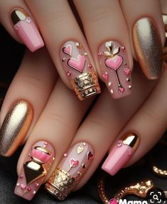 Birthdate Tattoo, Designed Nails, Shiny Nails Designs, Nautical Nails, Bridal Nails Designs, Gold Acrylic Nails, Nails Yellow, Gold Glitter Nails, Fantasy Nails