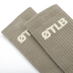 About this socks set Earthtone cream/ beige / olive green / khaki / steel grey / Absorbent / toweling set of five 80% cotton 18% polyester 2% spandex ribbed knit Be sure before opening, as socks and hosiery can only be returned in their original, unopened packaging. Idea behind Your fresh wardrobe ain't complete without our 5-piece Earth Tone Socks Set! Keep your feet comfy and stylish all day long with this essential addition to your clean fit starter pack. Don't miss out on stocking up now! Si Stretch Cotton Socks In Beige, Stretch Beige Cotton Socks, Beige Stretch Cotton Socks, Trendy Color Palette, Packaging Idea, Cream Beige, Green And Khaki, Steel Grey, Starter Pack