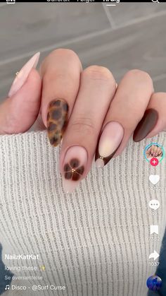 Almond Nails With Leaves, Fall Hawaii Nails, Fall Lepord Print Nails, Easy Almond Nail Designs, Fall Nails Ideas Autumn Simple, Almond Nails Designs Fall, Fall Cheetah Nails, Nail Tech Nails, Hawaii Nails