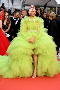 Tulle Dress Evening, Gown Ruffles, Green Tulle Dress, 2021 Red Carpet, Dresses Bow, Ball Gown Prom Dresses, Gown Prom Dresses, Red Carpet Party, Angela Simmons