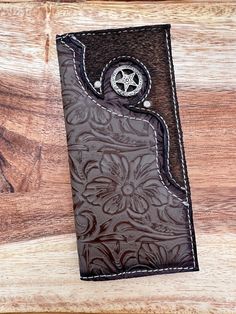 "Western Wallets in different designs made out of Genuine leather, Tooled Leather and or Cowhide. Each have a total of 9 Card Slots. and 2 slots for Cash. Keep in mind wallets are Handmade: Leather, Cowhide or design may have its \" imperfections \" Please keep in mind the Wallets are made with Real Cowhide so some shedding may occur over time due to friction.  - About 7\" Long - 3\" 1/4 Wide - Genuine Leather - Cowhide - Genuine Leather  - Hand Tooled  - Hand Made in Mexico More Styles Here Click Link To View https://www.etsy.com/CositasBonitasByAri/listing/1377252099/western-wallet-men-tall-leather-wallet?utm_source=Copy&utm_medium=ListingManager&utm_campaign=Share&utm_term=so.lmsm&share_time=1675820485670 https://www.etsy.com/CositasBonitasByAri/listing/1374460677/western-wallet-tall-wa Leather Card Wallet Pattern, Western Wallets, Western Gifts, New Dad Gift, Wallets For Men, Leather Card Wallet, Wallet Pattern, Gifts For New Dads, Gift Graduation