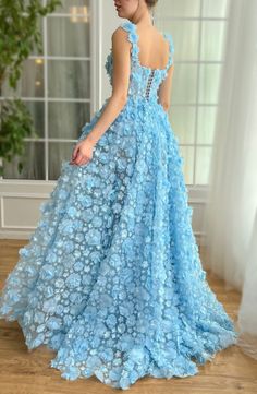 #dress Floral Wedding Gown Color, Teuta Matoshi, Dress Quinceanera, Beaded Wedding Gowns, Dress Straps, Cheap Homecoming Dresses, Homecoming Dresses Tight, Lace Beach Wedding Dress, Two Piece Homecoming Dress