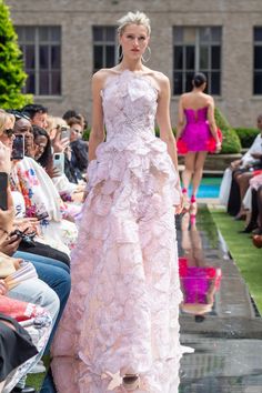 Esé Azénabor Spring 2025 Ready-to-Wear Runway, Fashion Show & Collection Review [PHOTOS] Pink Runway, Princess Vibe, Events Dresses, Warrior Style, Runway Ready To Wear, Couture Ready To Wear, Film Festivals, To Wear, Glamour Dress