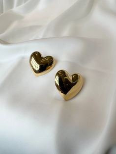 3d heart shape earring 18k real gold plated yellow gold finish sold as pair Heart Earrings Gold, Gold Pendants For Men, Heart Accessories, 3d Heart, Jewelry Accessories Ideas, Heart Shaped Earrings, Classy Jewelry, Jewelry Lookbook, Fancy Jewelry