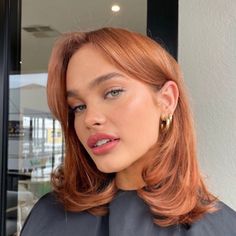 The ‘Fox Cut’ Is About to Be Everywhere This Fall | Glamour Fox Cut, Copper Hair Color, Strawberry Blonde Hair, Auburn Hair, Red Hair Color