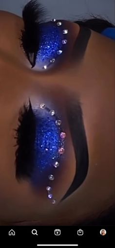 Makeup Looks For Blue Dress Prom, Royal Blue Makeup Ideas For Prom, Blue Makeup Prom Looks, Royal Blue Makeup For Prom, Royal Blue Make Up Looks, Royal Blue Prom Decorations, Blue Hoco Makeup Looks, Royal Blue Make Up Looks For Prom, Quince Royal Blue Makeup