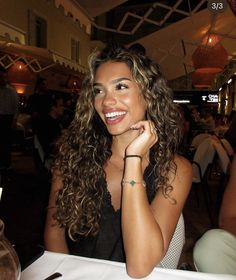 Curly Hair Inspo, Colored Curly Hair, Dye My Hair, Curly Hair Tips, Curly Hair Cuts