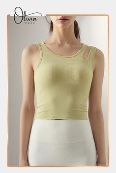 Experience relaxed-fit comfort, lightweight support, and moisture-wicking magic during your workouts. Elevate your style and performance with this versatile piece. 🌟 #SportsBra #WorkoutVest #MoistureWicking #FashionableFitness #OliviaMark Moisture Wicking, Sports Bra, Shoulder Strap, Motion, Relaxed Fit, Bra