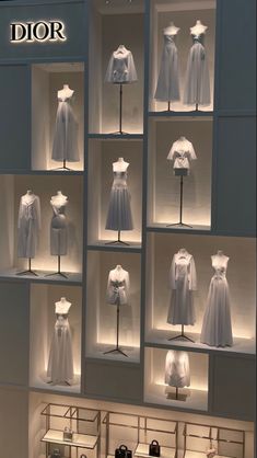 Диор, музей Диор, Dior, fashion Fashion Exhibition Display, Fashion Marketing Aesthetic, Dior Gallery, Dior Museum, Runway Aesthetic, Dior Exhibition, Dior Store, Fashion Showroom