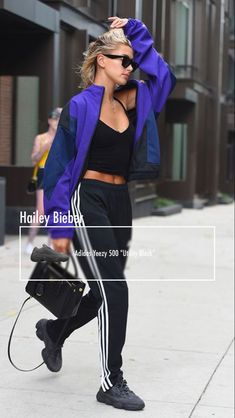 Adidas Boost Outfit, Hailey Bieber Adidas, Yeezy Shoes Outfit Women, Yeezy Shoes Outfit, Classy Sneakers