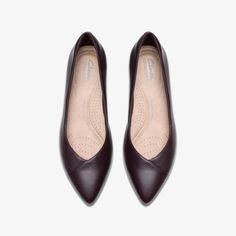 Elegant Ballet Flats With Ortholite Insole, Branded Insole Ballet Flats For Workwear, Elegant Pointed Toe Flats With Ortholite Insole, Elegant Slip-on Ballet Flats With Arch Support, Elegant Flats With Ortholite Insole And Pointed Toe, Elegant Slip-on Ballet Flats With Ortholite Insole, Office Ballet Flats With Branded Insole, Elegant Ballet Flats With Cushioned Footbed, Chic Formal Flats With Ortholite Insole