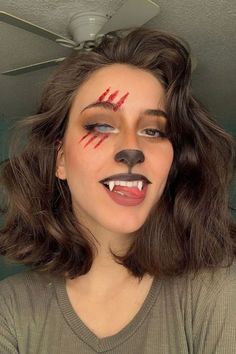 Simple Halloween Looks Make Up, She Wolf Costume Makeup, Wolf Makeup Women Easy, Easy Wolf Makeup, Big Bad Wolf Costume Women, Horror Makeup Easy, Big Bad Wolf Makeup, Halloween Face Makeup Easy, Cute Halloween Makeup Looks Easy