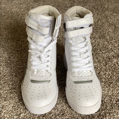 Brand New. Excellent Condition. White Casual High-top Puma Sneakers, Casual White High-top Sneakers With Puma Logo, Casual White High-top Puma Sneakers, White Puma High-top Sneakers, Slouch Socks, Shoes Puma, Puma White, Mid Top, Puma Shoes