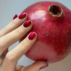 pomegranate seed nails fall nails winter nail art fruit Pomegranate Seed Nails, Pomegranate Nail Art, Pomegranate Nails, Red Holiday Nails, Christmas Red Nails, Nail Art Fruit, Fruit Nails, Nails Fall Nails, Fruit Nail Art